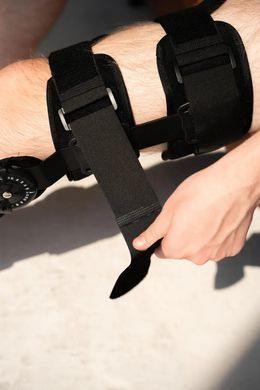 Ортез шарнирный AIRM HEALTH на коленный сустав с регулировкой угла сгибания (8219)