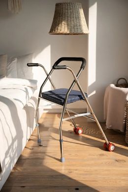 Ходунки складані на колесах AIRM HEALTH із сидінням (7997)